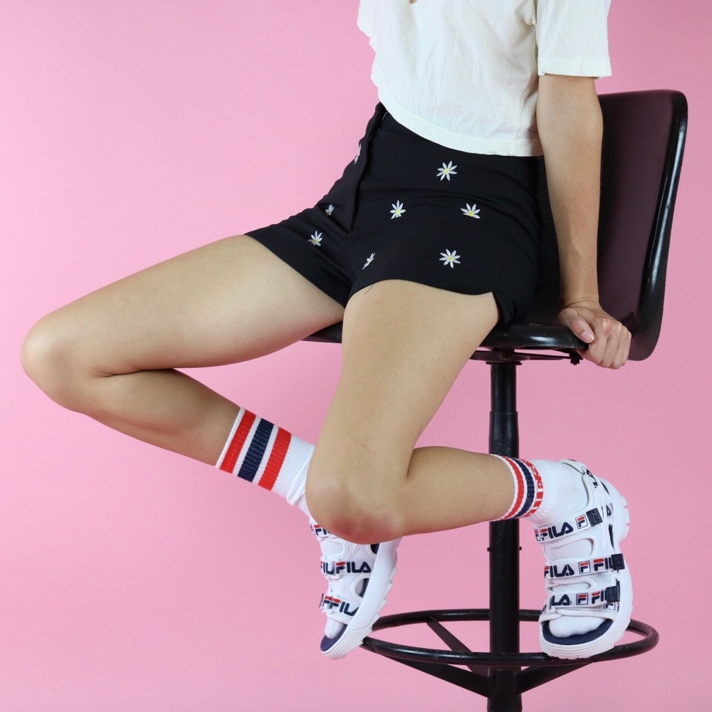 🌼 High-waisted Shorts🌼 - Picture 1 of 6